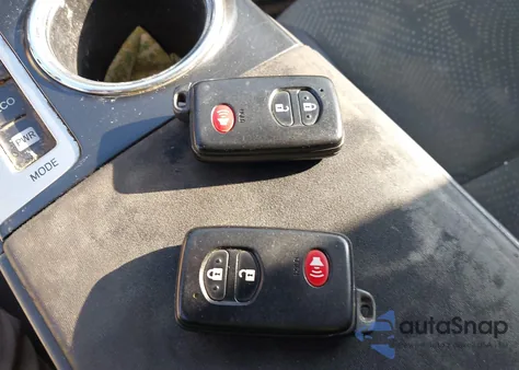 2012 Toyota Prius V Three из США, поврежденный, VIN JTDZN3EU3C3096702